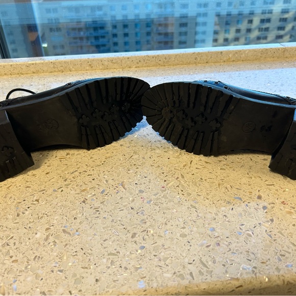 Michael Michael Kors Oxfords - Picture 4 of 6